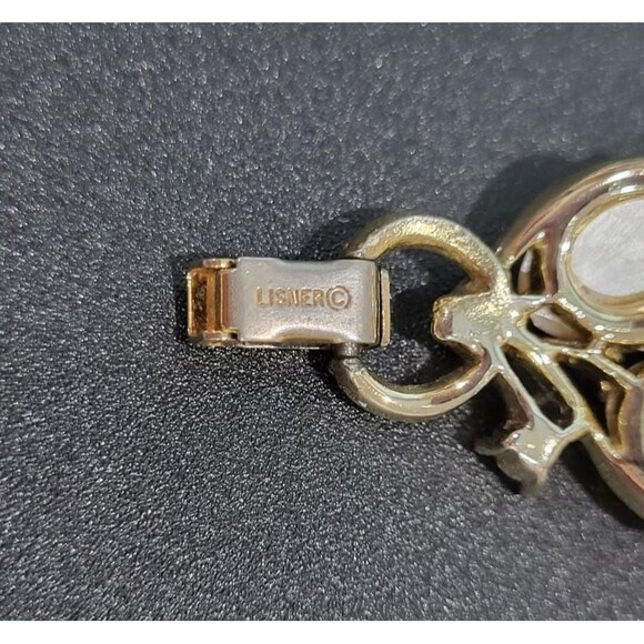 Vintage Lisner Pearl Like Thermoset Bracelet with Faux Pearl Earrings - Picture 4 of 9